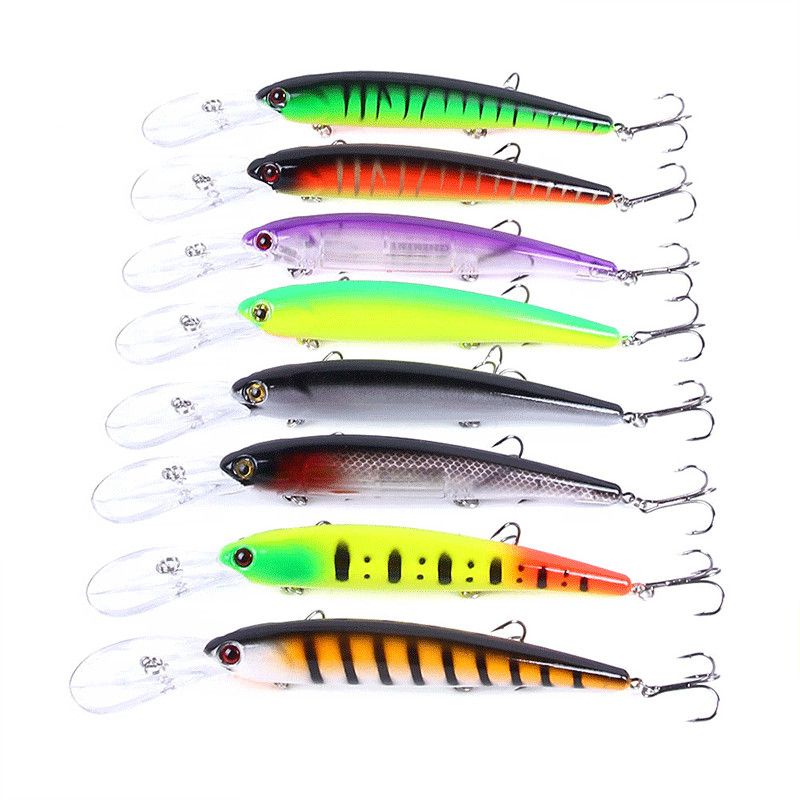Eight long-lipped lures in different colours